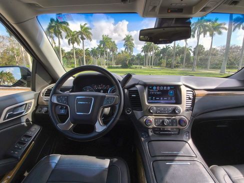 Used 2017 GMC Yukon Denali w/ Open Road Package image 6
