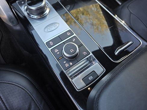 Certified 2018 Land Rover Range Rover Supercharged image 22