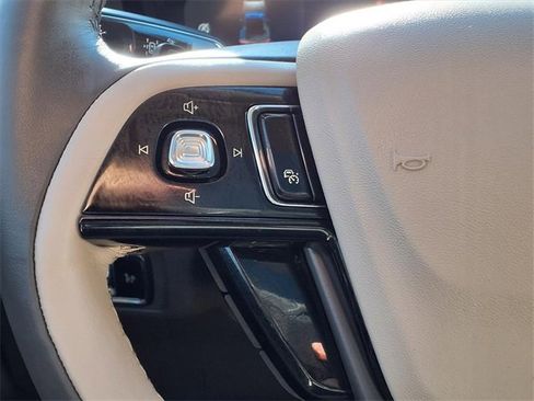 Certified 2023 Lincoln Corsair Reserve w/ Equipment Group 201A image 15