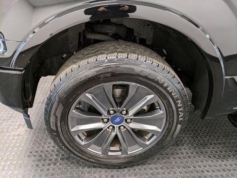 Used 2018 Ford F150 XLT w/ Equipment Group 302A Luxury image 7