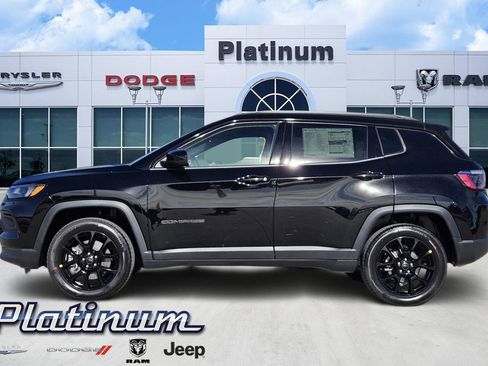 New 2026 Jeep Compass Latitude image 3