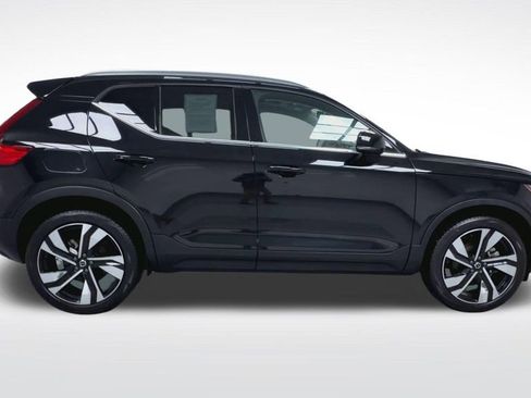 Used 2024 Volvo XC40 B5 Plus w/ Climate Package AWD/4WD image 26