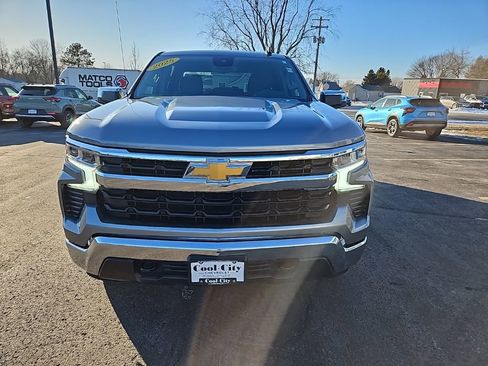 Used 2025 Chevrolet Silverado 1500 LT image 9