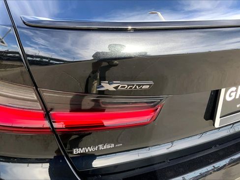 Used 2025 BMW M340i xDrive w/ Premium Package image 29