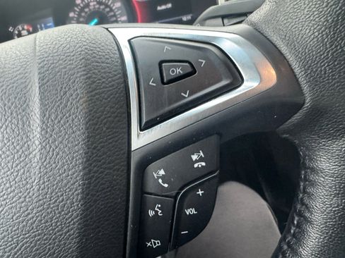 Used 2019 Ford Edge SEL w/ Convenience Package image 18