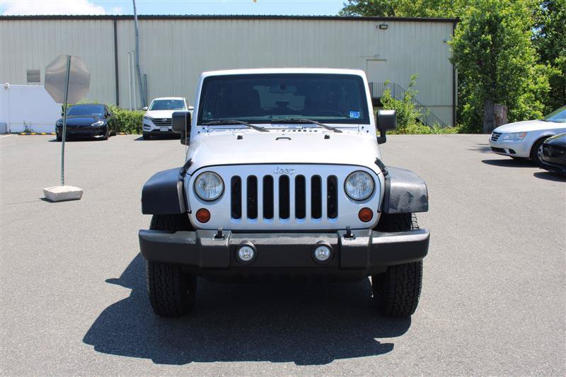 Used 2012 Jeep Wrangler Unlimited Sport AWD/4WD image 3