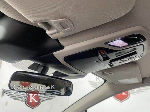 Used 2023 Subaru Outback Premium image 18