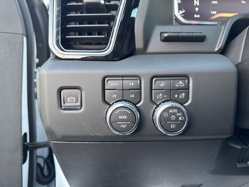 New 2026 GMC Sierra 2500 Denali w/ Denali Reserve Package image 14