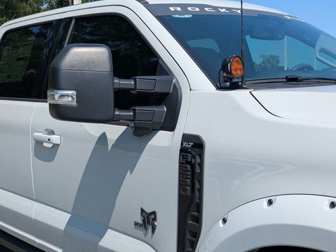 New 2026 Ford F250 XLT w/ XLT Premium Package AWD/4WD image 12