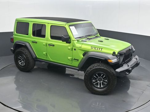 Used 2025 Jeep Wrangler Unlimited Sport AWD/4WD image 37