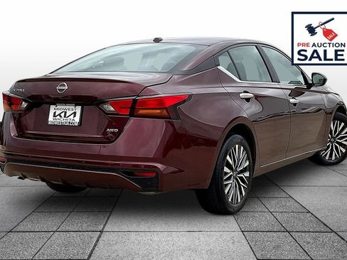 Used 2025 Nissan Altima 2.5 SV AWD/4WD image 13