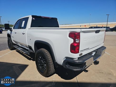 Used 2024 Chevrolet Silverado 2500 LT AWD/4WD image 6