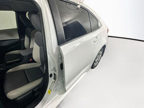Certified 2025 Toyota Corolla LE FWD image 12