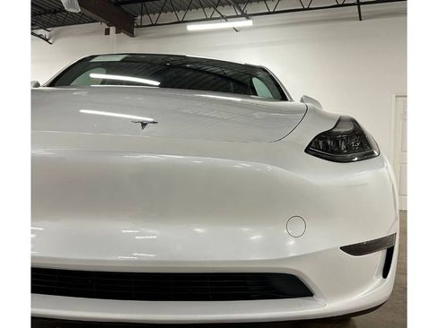 Used 2024 Tesla Model Y Long Range RWD image 5