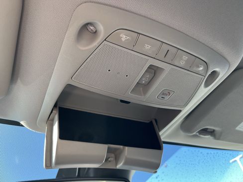 Used 2021 Nissan Rogue Sport SL w/ Premium Package image 31