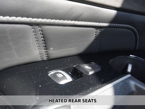 Used 2025 Kia Sorento SX Prestige AWD/4WD image 9