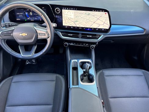 Used 2024 Chevrolet Equinox EV LT FWD image 14