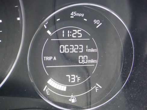 Used 2016 Honda HR-V EX image 40