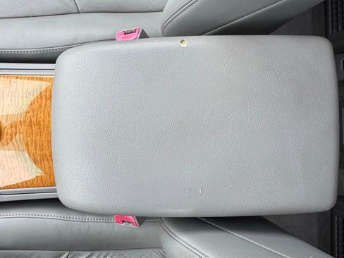 Used 2009 Toyota Highlander Limited AWD/4WD image 19