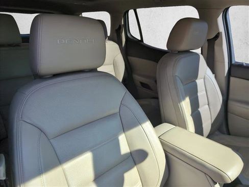 Used 2018 GMC Acadia Denali w/ Technology Package image 25