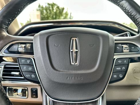 Used 2022 Lincoln Navigator Reserve AWD/4WD image 33