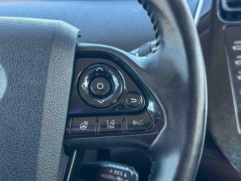 Used 2022 Toyota Prius AWD image 26