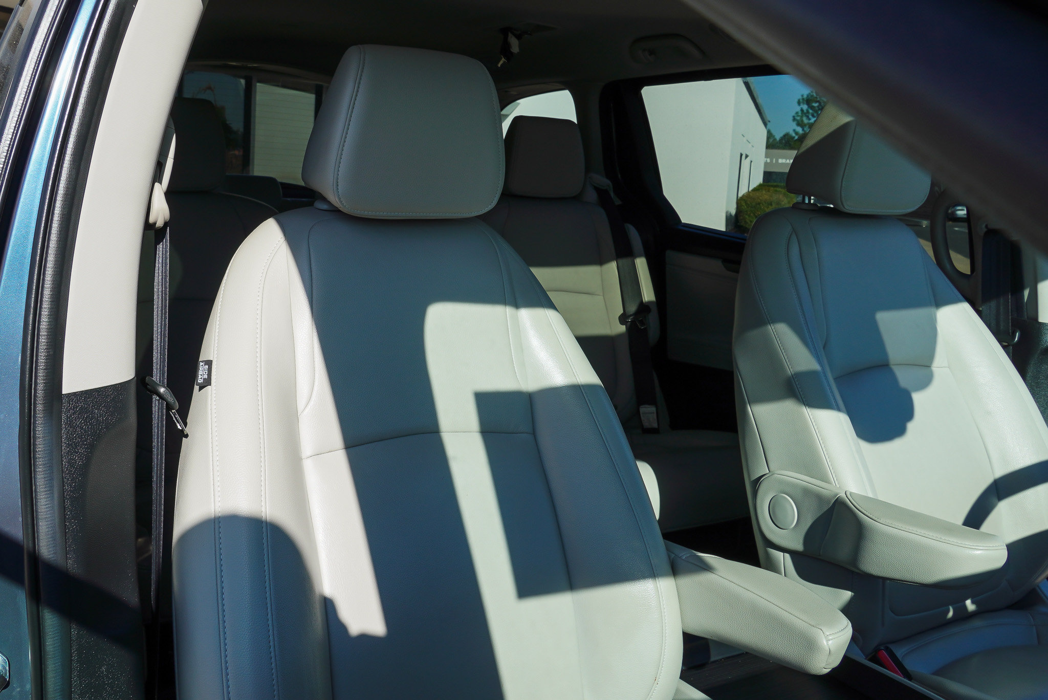 Used 2025 Honda Odyssey EX-L image 25