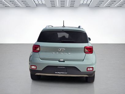 Used 2025 Hyundai Venue SEL