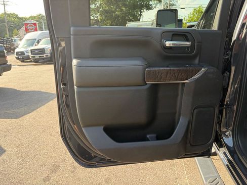 Used 2020 GMC Sierra 2500 Denali w/ Denali Ultimate Package AWD/4WD image 41
