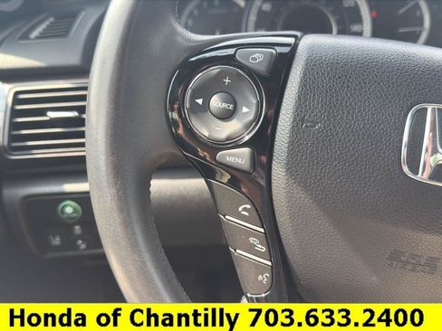 Used 2017 Honda Accord EX-L image 12