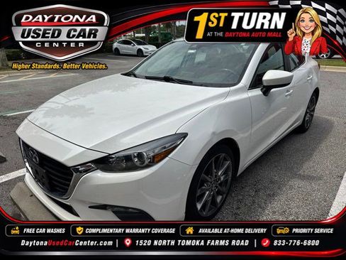 Used 2018 MAZDA MAZDA3 Touring FWD image 1