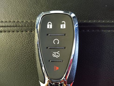 Used 2022 Chevrolet Malibu LT w/ Redline Edition FWD image 32