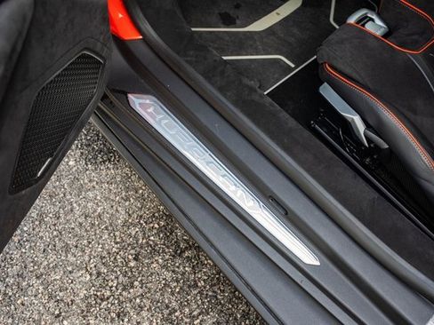 Used 2023 Lamborghini Huracan Sterrato image 34