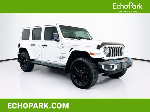 Used 2024 Jeep Wrangler Unlimited Sahara w/ Technology Group AWD/4WD image 1