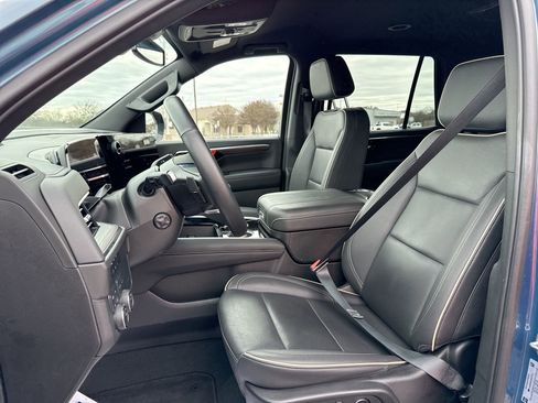 Used 2025 Chevrolet Tahoe Premier image 13