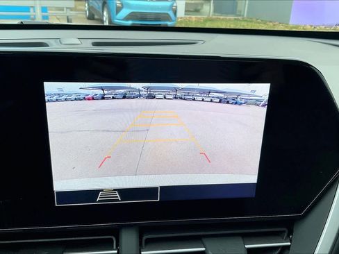 Certified 2025 Chevrolet Trax RS w/ Driver Confidence Package image 27