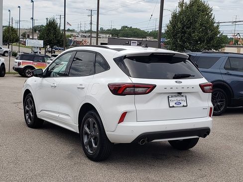 Used 2023 Ford Escape ST-Line w/ Tech Pack #1 AWD/4WD image 7