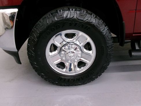 Used 2019 RAM 2500 Tradesman AWD/4WD image 3