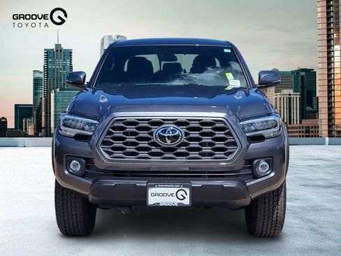 Used 2023 Toyota Tacoma TRD Off-Road w/ Technology Package AWD/4WD image 8