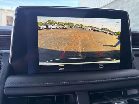 Used 2022 Chevrolet Tahoe Z71 AWD/4WD image 18