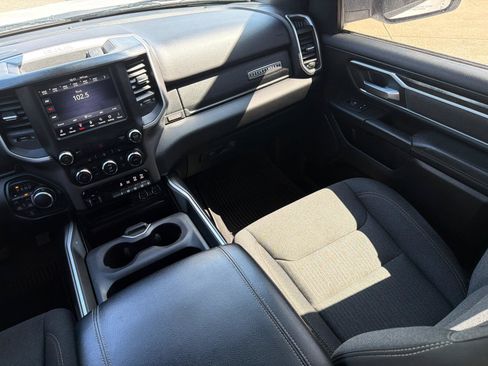 Used 2020 RAM 1500 Big Horn AWD/4WD image 20