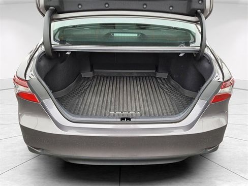 Used 2023 Toyota Camry LE image 9