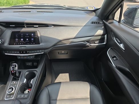 Used 2023 Cadillac XT4 Sport w/ Cold Weather Package AWD/4WD image 16