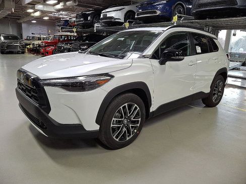 New 2026 Toyota Corolla Cross XLE image 2