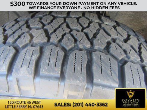 Used 2019 Chevrolet Silverado 1500 High Country w/ Z71 Off-Road Package image 6