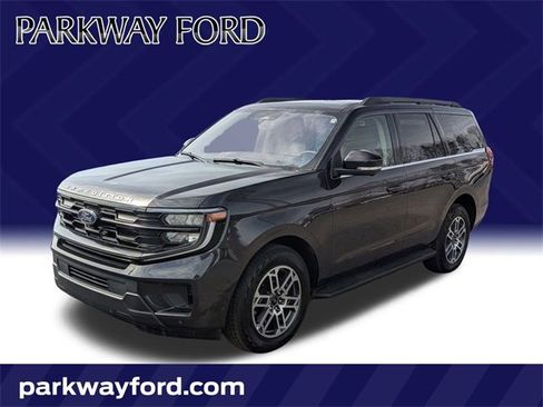 Used 2025 Ford Expedition Active image 1