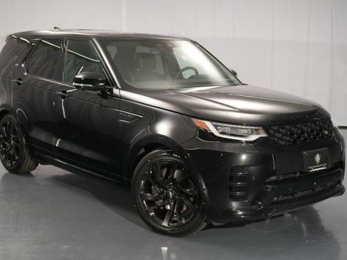 Used 2024 Land Rover Discovery Dynamic SE AWD/4WD image 8