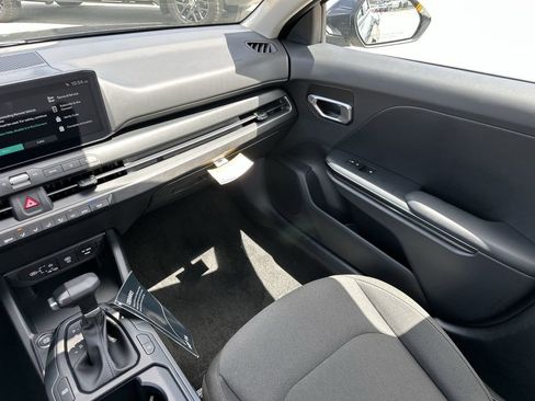 New 2026 Kia K4 FWD image 10