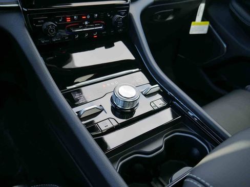 New 2025 Jeep Grand Cherokee Overland w/ Adv Protech Group III image 30