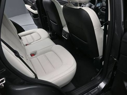 Certified 2023 MAZDA CX-5 AWD 2.5 S w/ Premium Package image 17